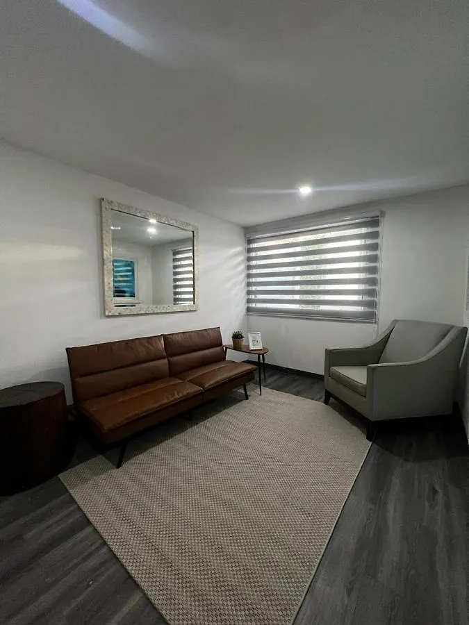 Janer House At San Juan Appartement